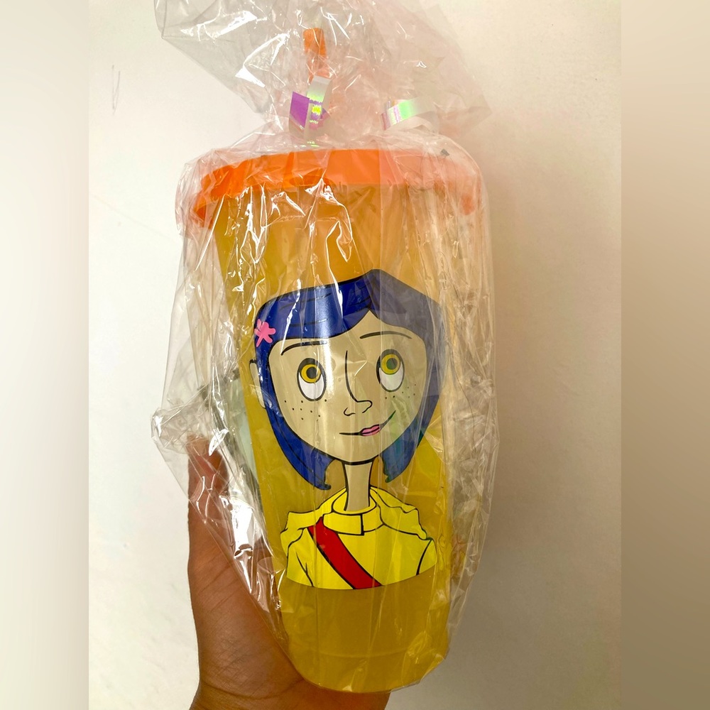 Color Changing Tumbler with straw